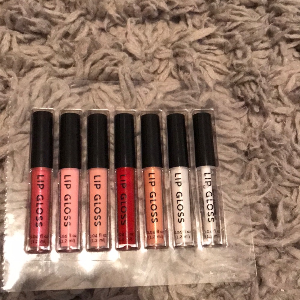 lip gloss